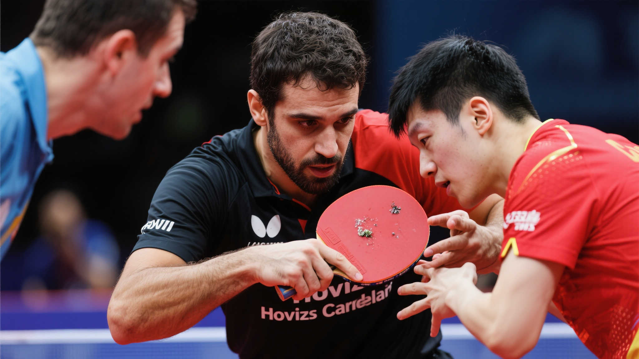 雨果球拍疑似异物争议：与王楚钦事件无关，被疑借机转移焦点